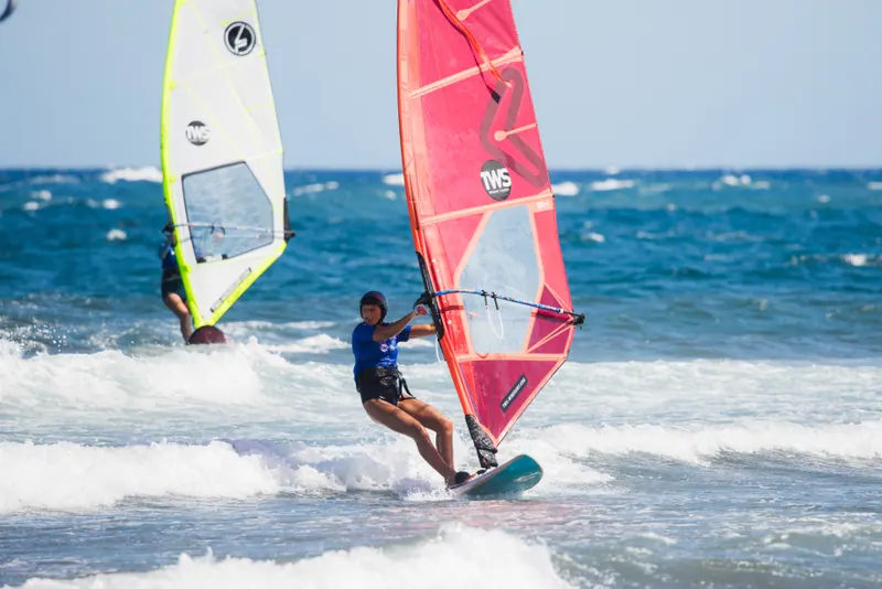 Next step in the wave — Tenerife, El Médano — photo by Rafa Soulart / the7pixels